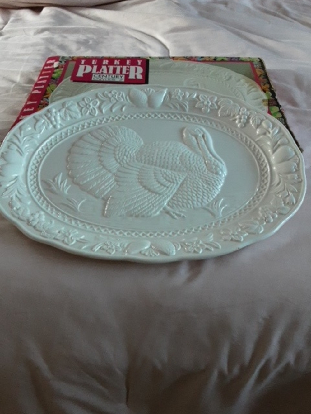 Turkey Platter 18×14/1/4 Century Universe Brand.